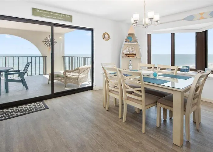 Oceanfront With Panoramic Views Of The Ocean And Bay!