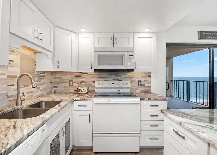 Holiday home Oceanfront With Panoramic Views Of The Ocean And Bay!
