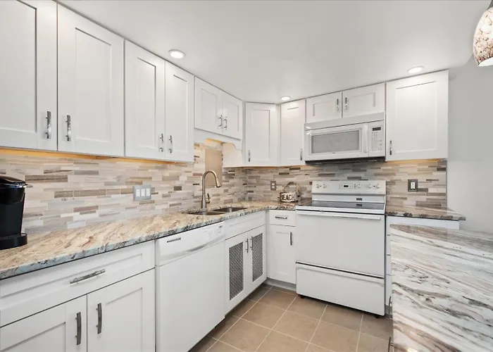 Oceanfront With Panoramic Views Of The Ocean And Bay! *