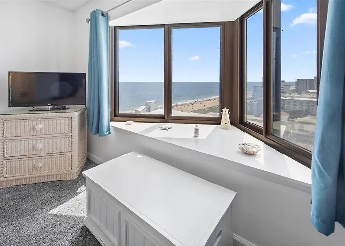 Holiday home Oceanfront With Panoramic Views Of The Ocean And Bay!